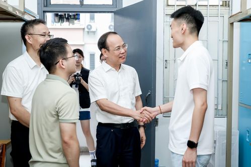 薪火相傳 廣工喜迎1.5萬新生，三代同校見證育人傳承