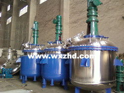 無錫市政豐石化裝備廠產品中心 不銹鋼反應釜與石油設備